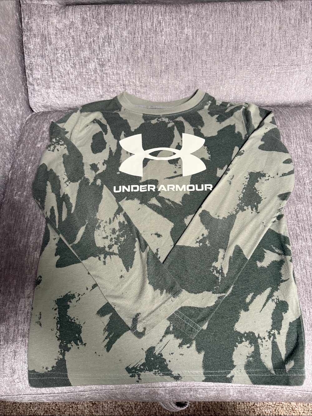 Under Armour Kid’s  Long Sleeve Camo Logo Shirt - Green